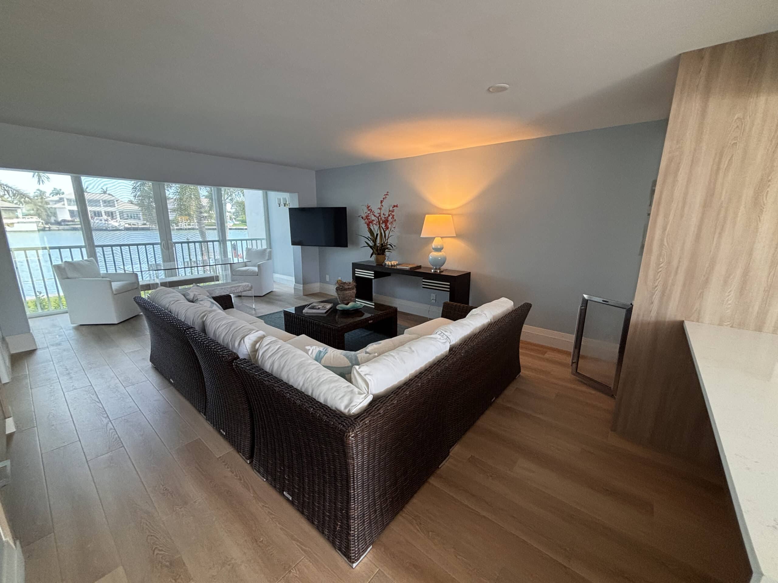 Family room-wine cooler-bay view